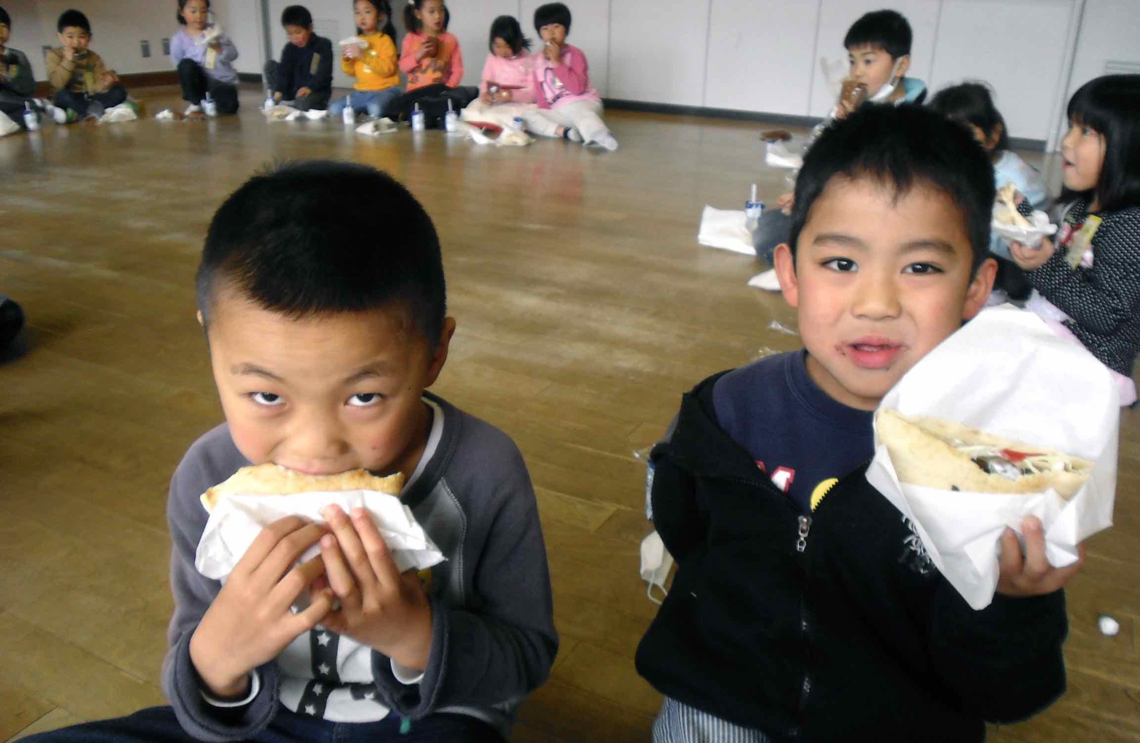  4/20 lunch at Onagawa Primary School #1, Onagawa City 