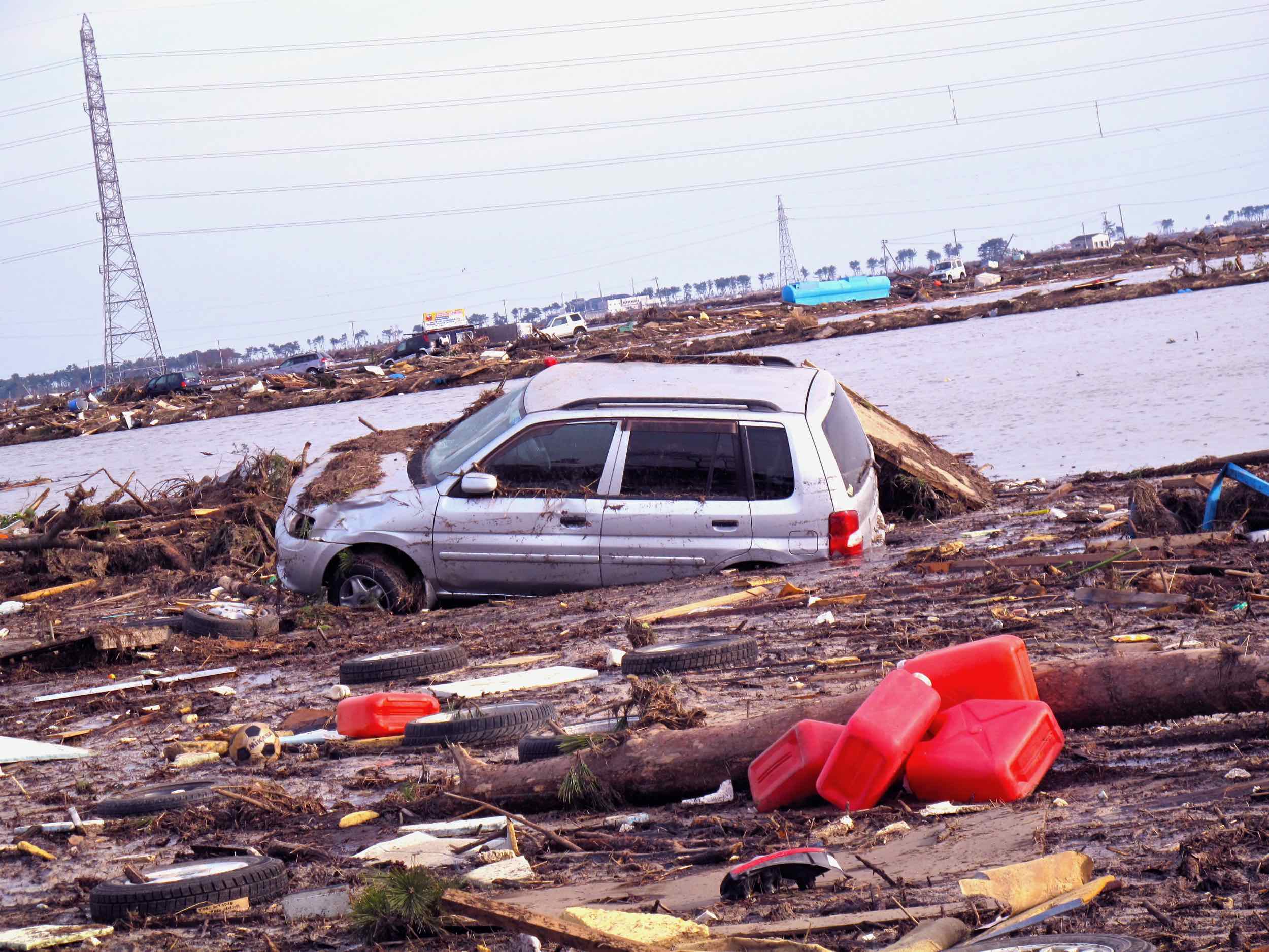  3/13 looking east towards seashore, Wakabayashi-ku, Sendai 